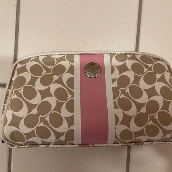 Coach make up bag - Picture 1 of 2